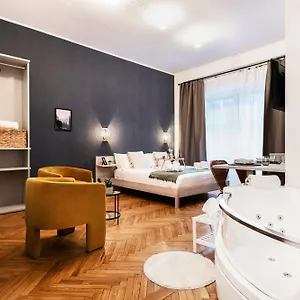  Hotel Easylife - In Italia